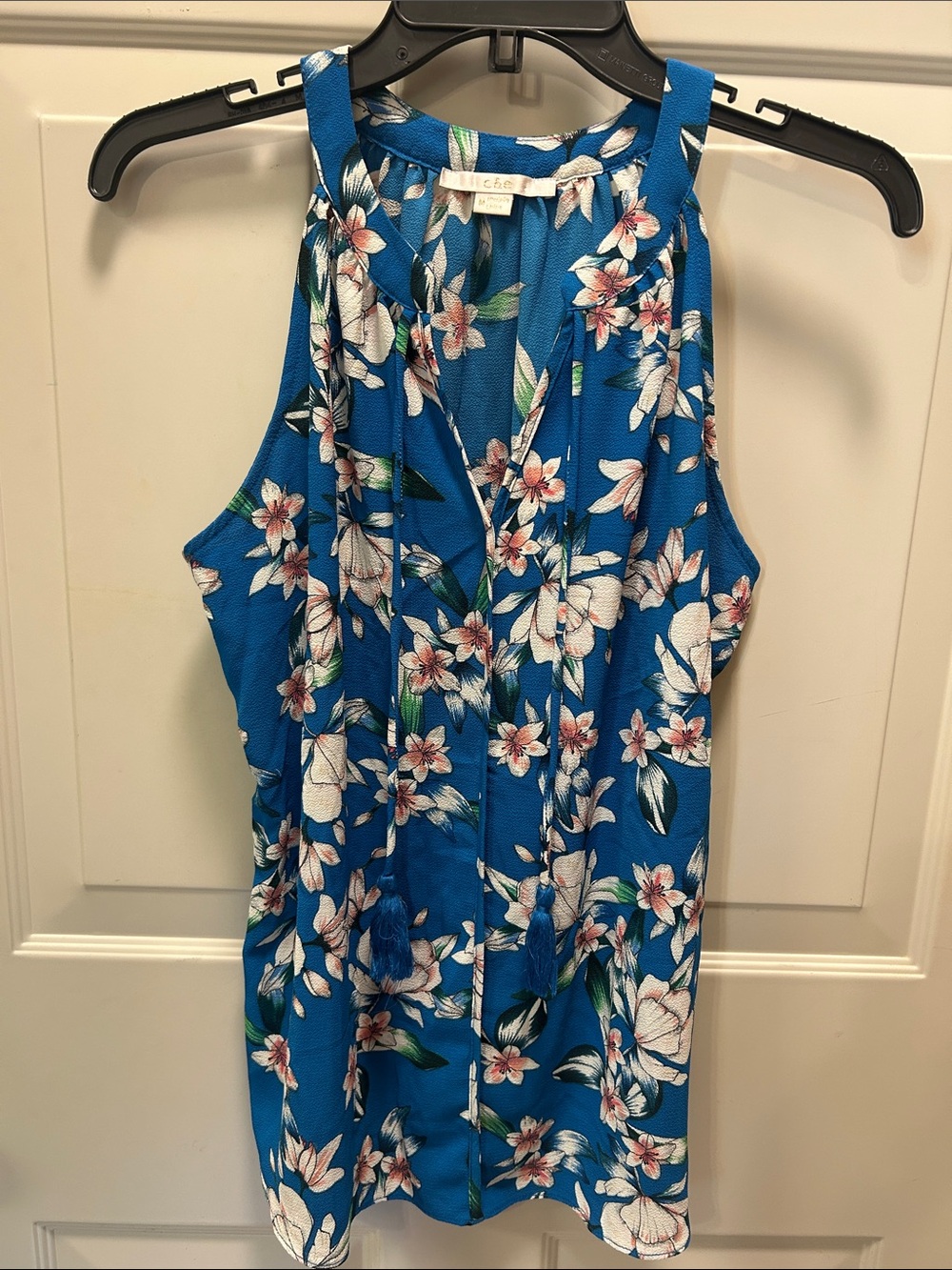 Sleeveless Floral Halter Tank Top - Blue